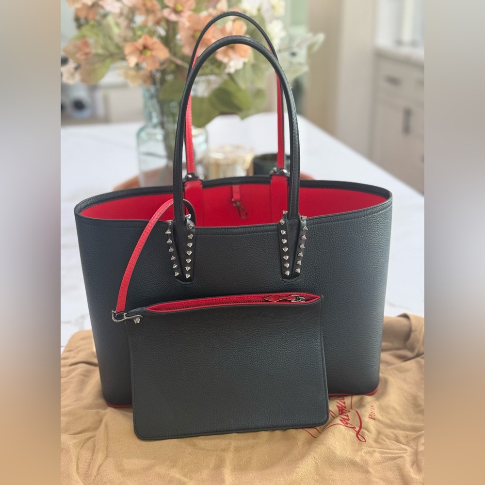 Christian Louboutin
Cabata Small Tote in Grained Leather Brand new condition